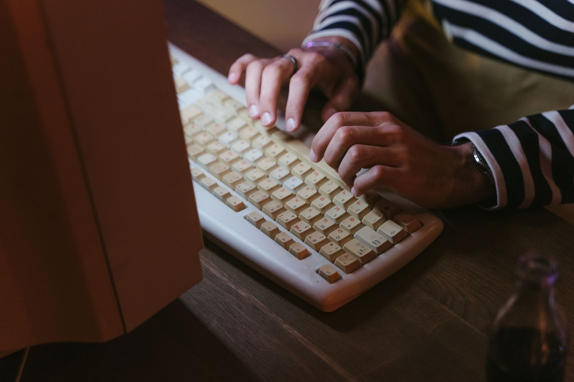 Comparison of manual data entry and automated bookkeeping software use.